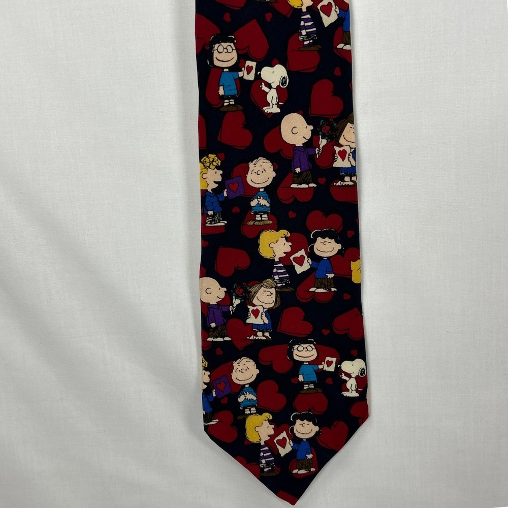 Vintage 90s Peanuts "Will You Be My Valentine?" Snoopy Silk Necktie